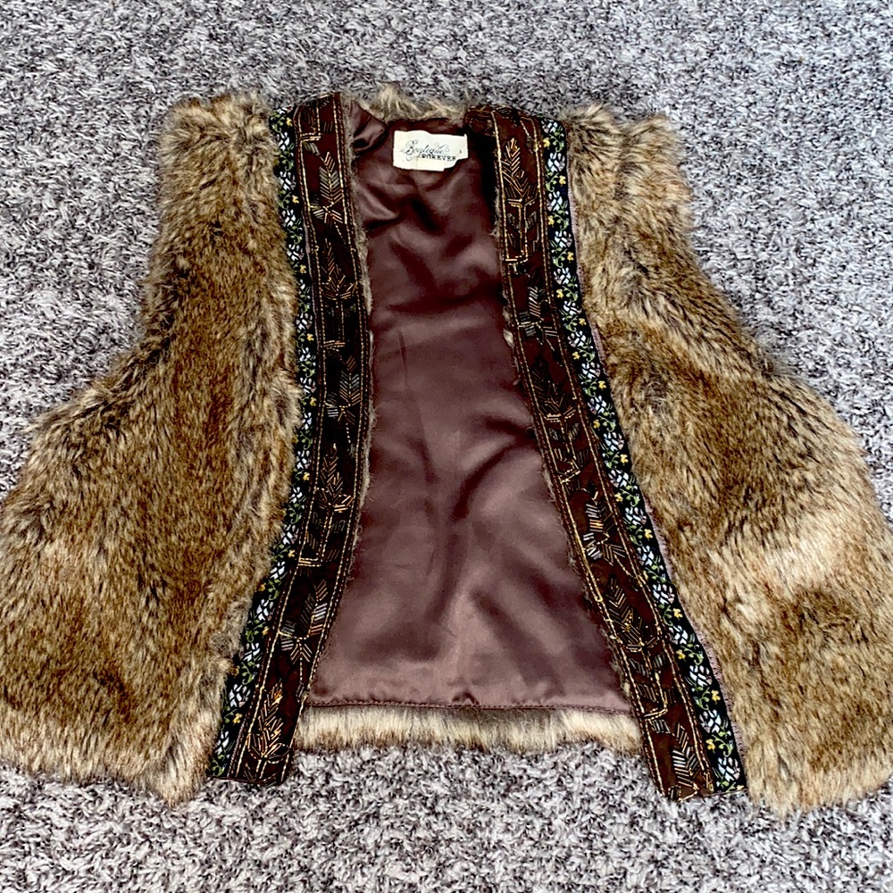 Forever 21 faux fur vest